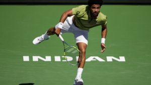 Arthur Fils stoppé par Zverev en quart de finale