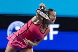 Aryna Sabalenka domine Coco Gauff à Miami et devient la cinquième joueuse à réussir le « Sunshine Double »