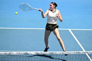 Elsa Jacquemot, qualifiée pour le deuxième tour du WTA 1000 de Miami : « Elle fait du bien celle-là »