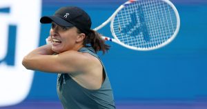 Iga Swiatek défaite dès son entrée en lice à Miami, une première depuis… 73 tournois : « Je ne me suis pas sentie comme ça depuis cinq ans »