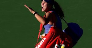 Jets de raquette, insultes au public : une joueuse russe pète les plombs à Indian Wells (VIDEOS)