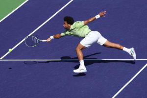 Sans énergie, Arthur Fils nettement battu par Alexander Zverev, qui se qualifie pour sa première demi-finale à Indian Wells