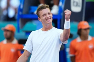 Solide dans les moments clés, Lehecka domine Landaluce et file en demi-finales à Miami