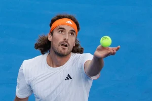 pourquoi Tsitsipas a été averti pour coaching à Indian Wells • TennisTemple