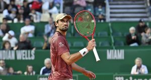 ATP – Monte Carlo > « Plus je vois jouer Valentin Vacherot, plus il me fait penser à Andy Murray. Tu te dis qu&rsquo;il est lourd, qu&rsquo;il ne va jamais y arriver sur terre battue mais tu te rends compte qu&rsquo;il est un joueur évident du top 30 », explique Benoît Maylin