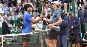 ATP – Barcelone > Carlos Alcaraz : « Jannik Sinner et moi n&rsquo;allons pas dîner ensemble, nous ne sommes pas très, très proches, mais je pense que nous avons une très bonne relation en dehors du court »