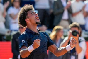Après son titre à Barcelone, Fils outsider sérieux à un mois de Roland-Garros ?