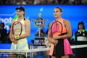 Aryna Sabalenka garde une solide avance sur Elena Rybakina en tête du classement WTA, énorme bond pour Veronika Podrez