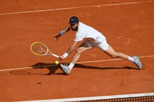 Corentin Moutet s&rsquo;arrête face à Lorenzo Musetti en huitièmes de finale à Barcelone