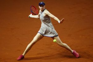 Deuxième sacre à Stuttgart pour Elena Rybakina après sa victoire contre Karolina Muchova