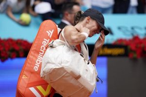 Iga Swiatek, abandonne au troisième tour du WTA 1000 de Madrid face à Ann Li