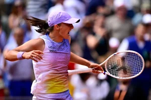 Iga Swiatek dévoile son entraîneur idéal : « Il doit être un vrai leader, mais aussi quelqu’un d’agréable à vivre »