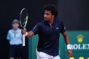 Impressionnant face à Tomas Martin Etcheverry, Arthur Fils se qualifie pour les quarts de finale à Madrid