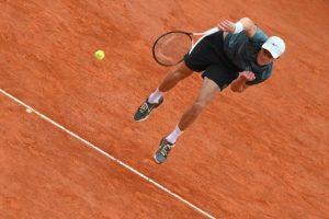 Jannik Sinner remporte la finale de Monte-Carlo face à Carlos Alcaraz et redevient numéro un mondial
