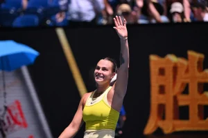 « J’attends que Roger me donne quelques conseils » : Sabalenka réagit à son revers à une main gagnant à Madrid