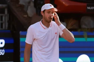 « Je vais transporter tes enfants dans un cercueil » : les révélations glaçantes de la femme de Jarry, menacée et harcelée à Rome en 2024