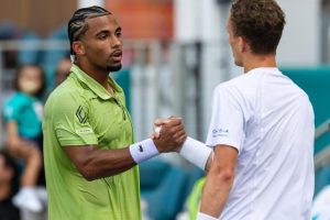 Jiri Lehecka s&rsquo;offre Lorenzo Musetti et affrontera Arthur Fils en quarts de finale du Masters 1000 de Madrid