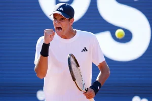 Jodar voit le verre à moitié plein après Barcelone : « Tirer les leçons de mes erreurs »