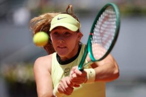 Mirra Andreeva s&rsquo;impose face à Leylah Fernandez et rejoint les demi-finales à Madrid