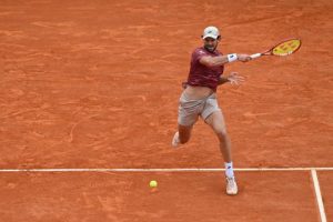 Nicolas Vacherot, qualifié pour les demi-finales du Masters 1000 de Monte-Carlo aux dépens d&rsquo;Alex De Minaur : « L&rsquo;envie d&rsquo;aller jouer Alcaraz »