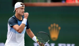 Rune bientôt de retour : le Danois observe Alcaraz et Sinner à Monte-Carlo