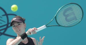 Simona Waltert chute contre la Lettone Jelena Ostapenko