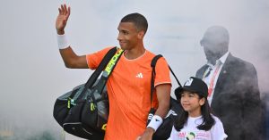 Tennis – UTS : Pourquoi Auger-Aliassime a décidé de s&rsquo;aligner à Nîmes…