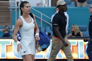 Touchée à une jambe, Sorana Cirstea déclare forfait avant sa demi-finale à Rouen contre Veronika Podrez