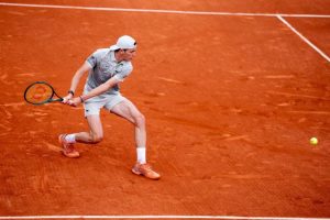 Ugo Humbert éliminé en quarts de finale du Bastide UTS Nîmes par Alexander Bublik après avoir eu des balles de match