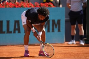 À deux semaines de Roland-Garros, Arthur Fils contraint à l&rsquo;abandon dès son entrée en lice au Masters 1000 de Rome