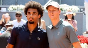 ATP – Madrid > Arthur Fils, après avoir été surclassé par Sinner : « C&rsquo;est sûr que je ressors du match avec pas mal de réponses à mes questions »