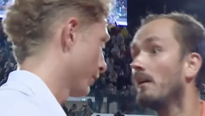 ATP – Rome, Vidéos > La classe du jeune Landaluce envers Medvedev lors de la poignée de main au filet : « Désolé pour la balle »