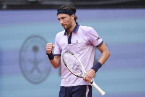 Arthur Rinderknech s&rsquo;en sort face à Laslo Djere et rallie les quarts de finale de l&rsquo;ATP 250 de Genève