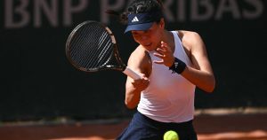 Avertissement pour conduite antisportive : tension entre Xinyu Wang et Tamara Korpatsch à Roland Garros