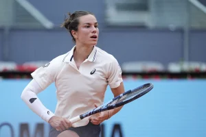 Boisson tombe d’entrée à Parme et inquiète à deux semaines de Roland-Garros