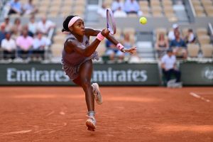 Coco Gauff, tenante du titre, après son élimination dès le 3e tour de Roland-Garros : « Cela m&rsquo;aidera à apprendre »