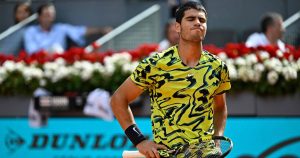 Coup dur pour Carlos Alcaraz : après son forfait à Roland-Garros, l&rsquo;Espagnol annonce renoncer à Wimbledon
