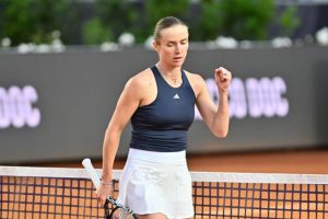 Elina Svitolina surprend Elena Rybakina et se qualifie pour les demi-finales du WTA 1000 de Rome