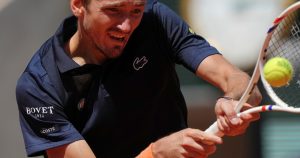 Enorme surprise au premier tour de Roland Garros : Medvedev est sorti par Adam Walton