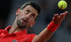 « Est-ce qu&rsquo;il y a une règle ? » : Djokovic s’emporte contre la gestion de la chaleur à Roland-Garros