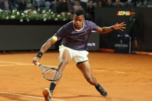 Giovanni Mpetshi Perricard stoppé par Lorenzo Musetti au 2e tour du Masters 1000 de Rome