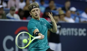 « Il a pris le premier avion pour Miami » : Davidovich Fokina raconte le départ lunaire de son coach à Roland-Garros