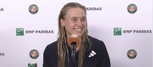 Insolite, Roland Garros > Yulia Starodubtseva, tombeuse de la 2e mondiale : « Mon petit ami, qui est aussi mon coach, m&rsquo;a dit que si j&rsquo;intégrais le top 50, il me demanderait en mariage. Il commence à avoir peur »