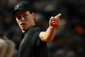 Jannik Sinner sans rival à Roland-Garros en l’absence d’Alcaraz, est-ce un problème ?