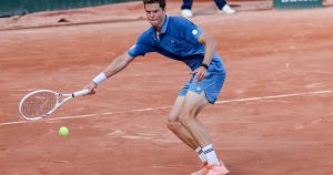La tuile pour Alexander Blockx forfait pour son deuxième tour à Roland-Garros