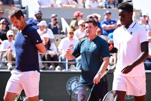 Liam Smith, entraîneur de Moïse Kouame, après sa qualification pour le 3e tour de Roland-Garros : « Une victoire vraiment grande et importante »