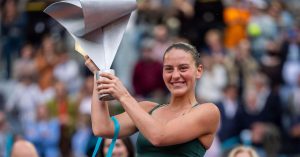 Madrid : Kostyuk domine Andreeva en finale