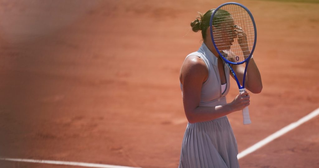 Marta Kostyuk, entre le succès et l’angoisse : « À peu de chose près, je n’aurais plus eu ni de mère, ni de sœur »