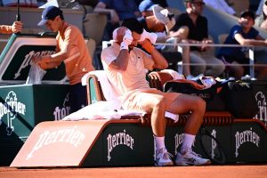 Novak Djokovic à propos des températures à Roland-Garros : « S&rsquo;il fait une chaleur extrême, dépasser minuit sera peut-être quelque chose à envisager »