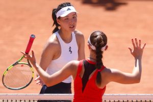 Poignée de main zappée et dispute au filet : fin de match tendue à Roland-Garros entre la Chinoise Wang Xinyu et l&rsquo;Allemande Tamara Korpatsch